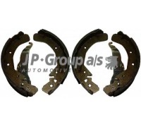 Комплект тормозных колодок JP GROUP 1263900410 1263900410 JP GROUP - купить в магазине запчастей по Украине
